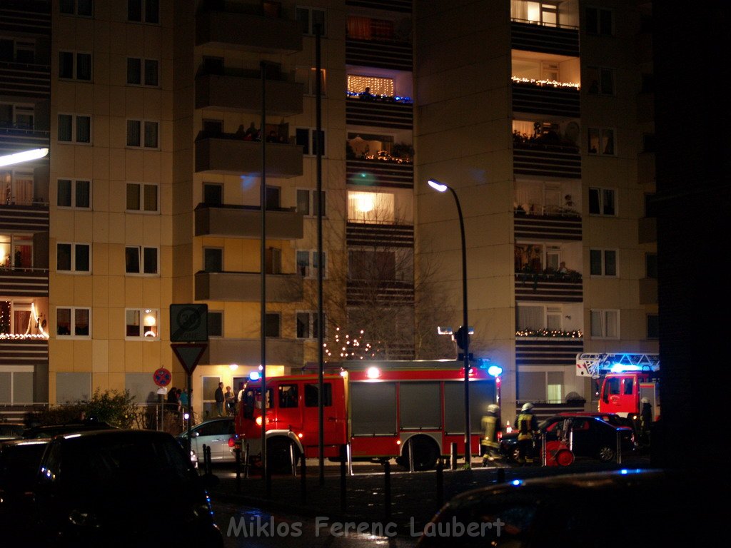 Koeln Hoehenberg Hochhaus zum 2   03.JPG